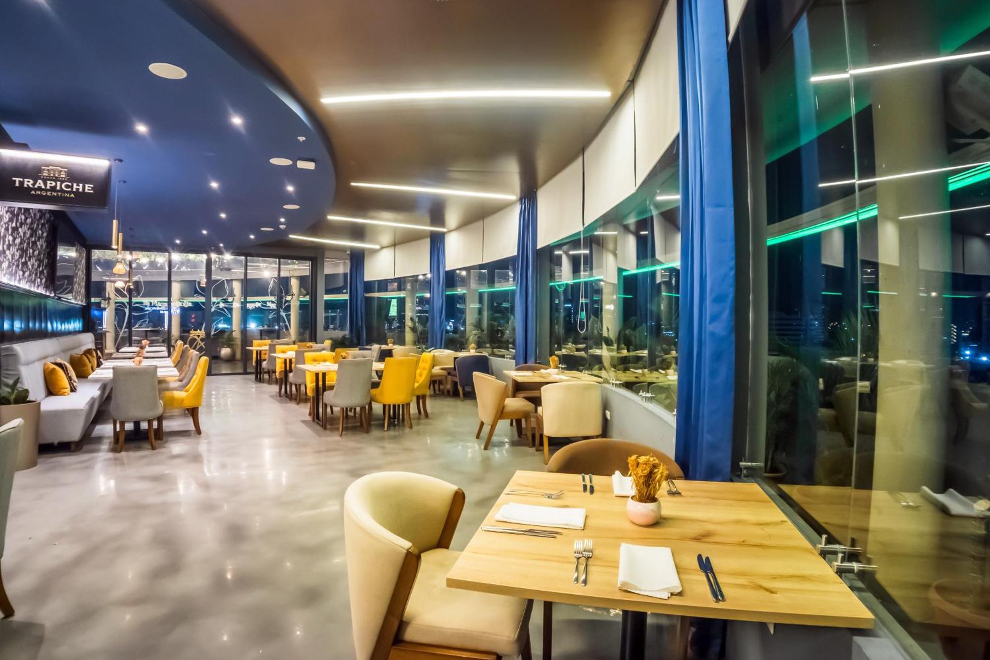 Wyndham Garden Guayaquil Otel Dış mekan fotoğraf
