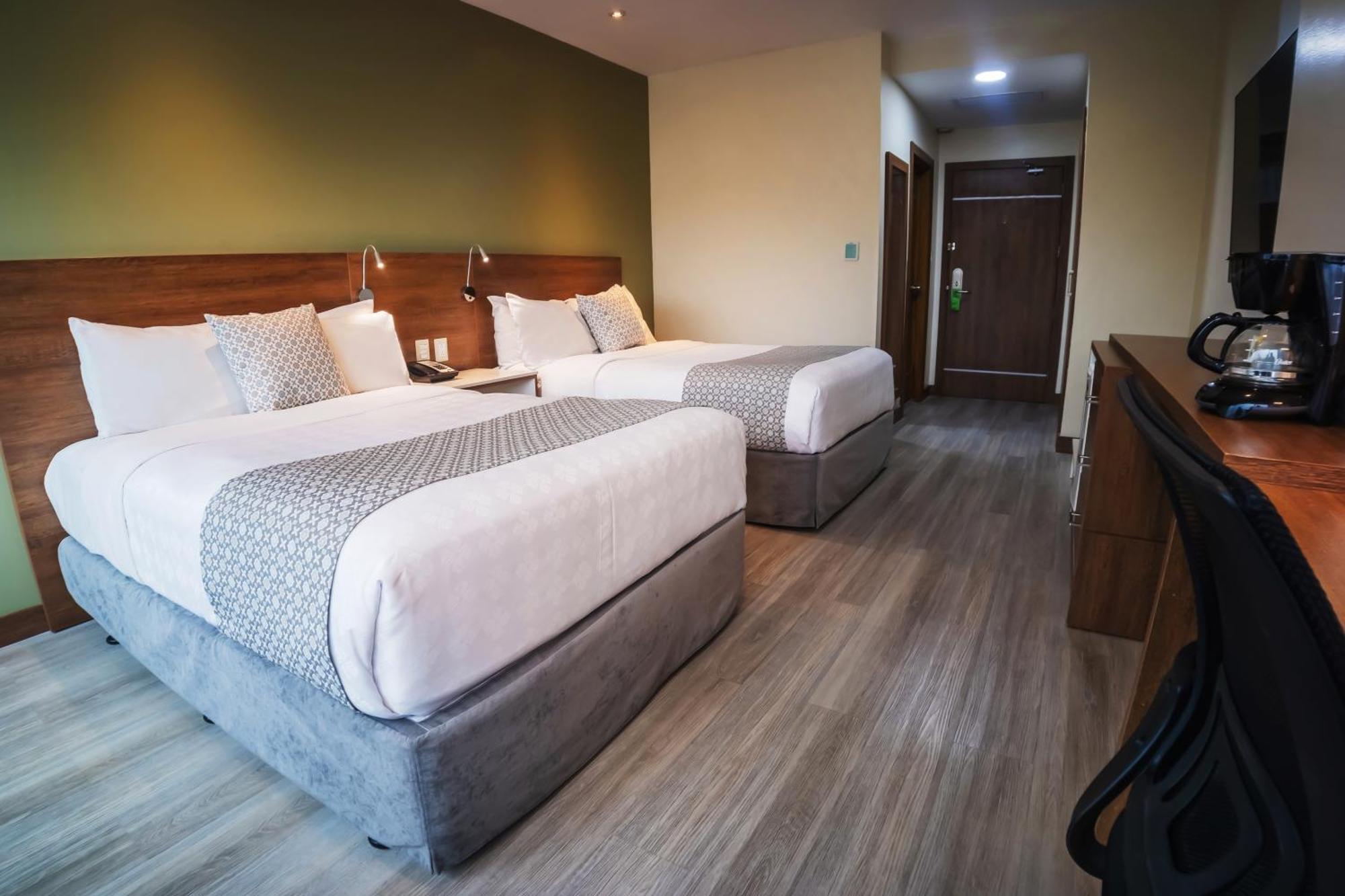 Wyndham Garden Guayaquil Otel Dış mekan fotoğraf