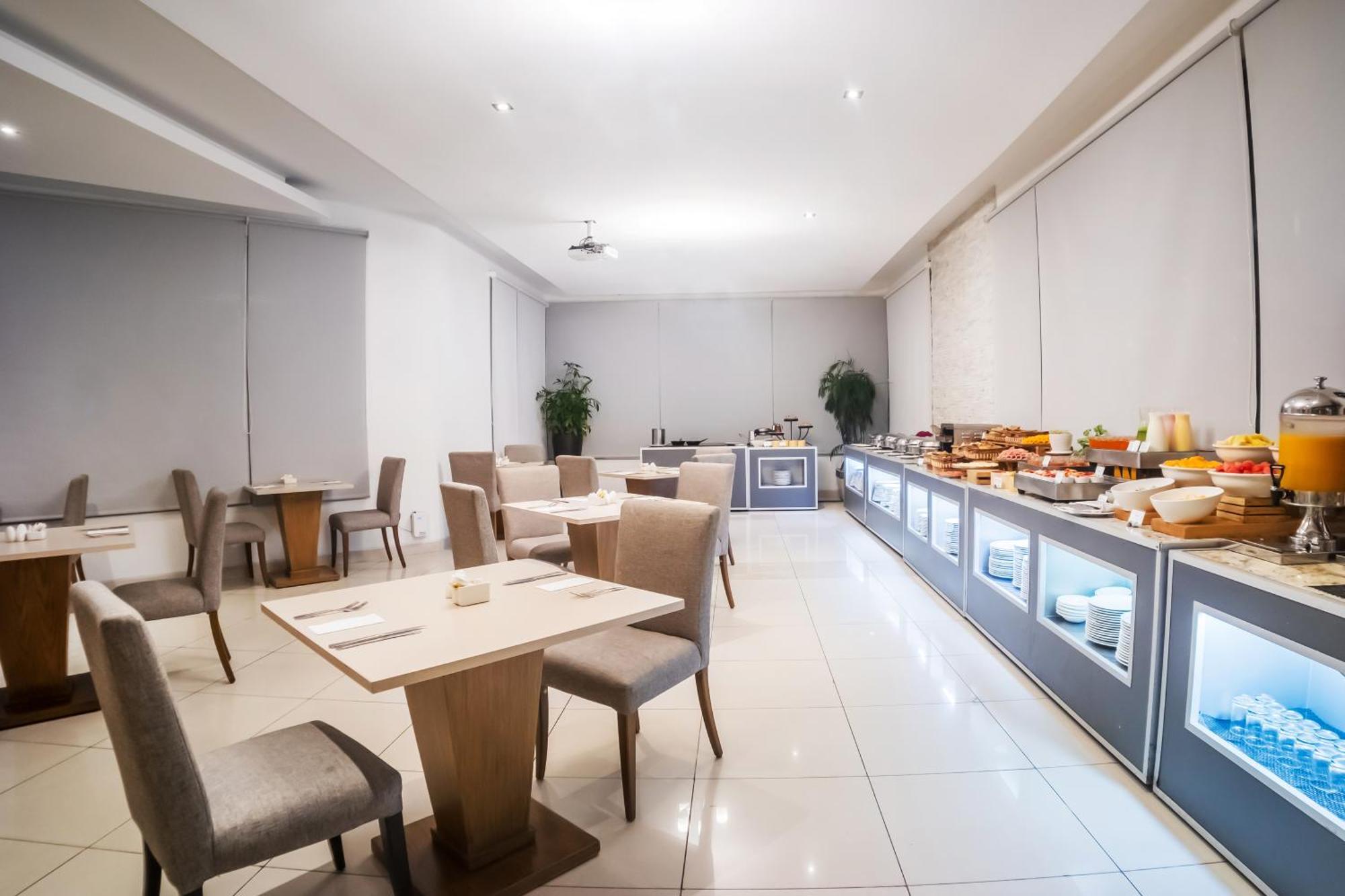 Wyndham Garden Guayaquil Otel Dış mekan fotoğraf
